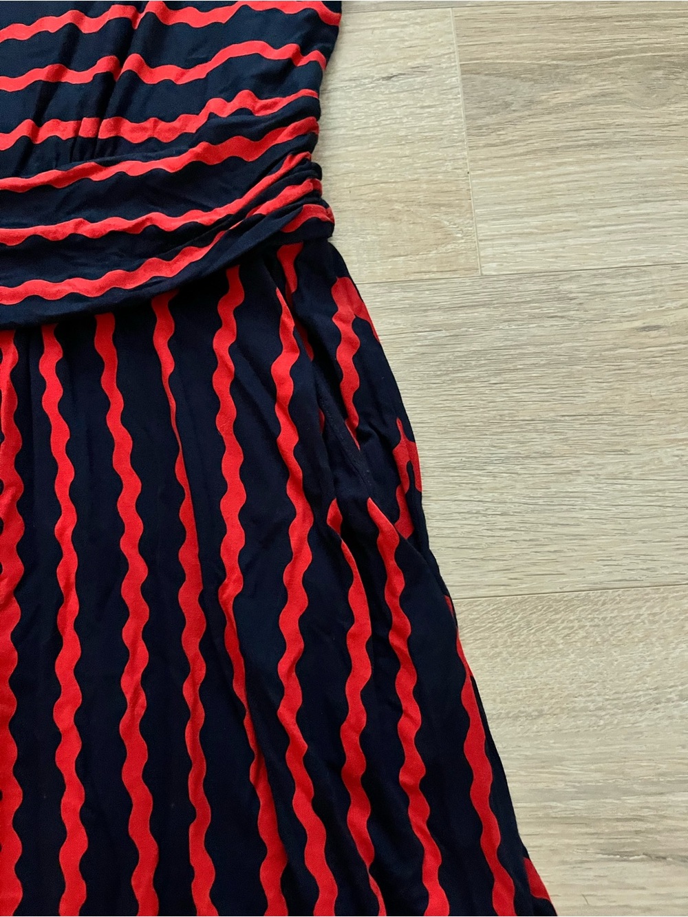 Boden Women’s Amelie Navy and Red Wavy-Stripe Midi Dress - Size 14 - Picture 4 of 7